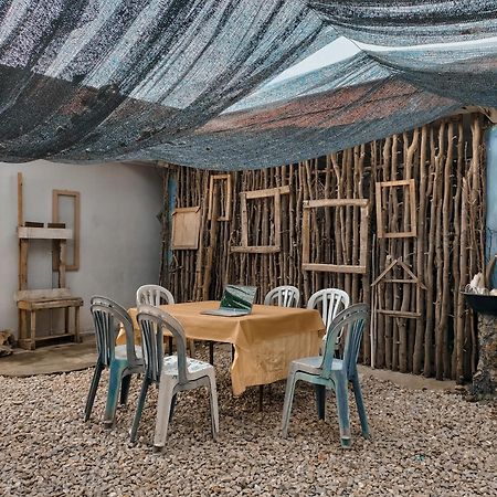 Brussels Homestay Kost Balige Luaran gambar